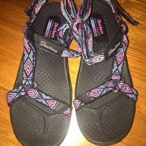 Sketchers size 8 sandals